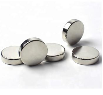 China N35 8 X 3mm Round Ndfeb Disc Magnet / Strong Disk Magnets For Souvenir for sale
