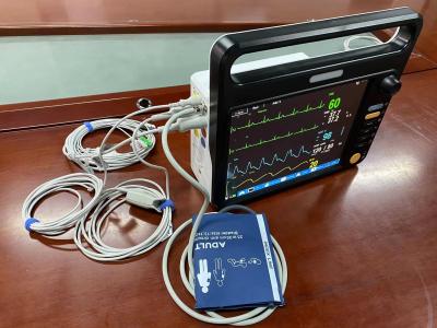 China Equipamento portátil de monitoramento de sinais vitais médicos com 2IBP AG EtCO2 à venda