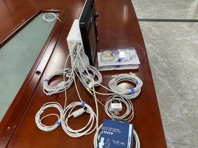 China Monitor de paciente cardiaco portátil ICU con 6 parámetros estándar ECG NIBP SPO2 en venta