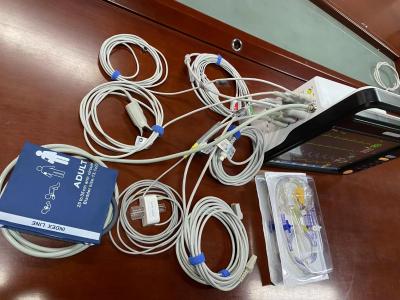 China Monitor cardiaco de Multipara de 12,1 pulgadas, dispositivos de vigilancia de signos vitales para el hospital en venta