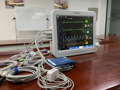China Máquina portátil de sinais vitais pediátricos neonatos de 15 polegadas para UTI cardíaca à venda