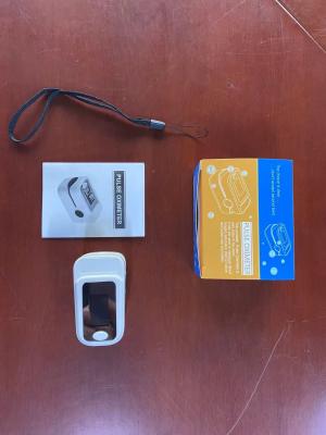 China Monitor de oxímetro de pulso digital Spo2 portátil médico com display OLED à venda