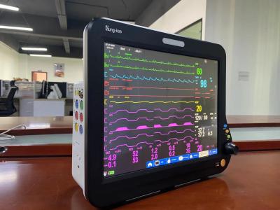 China 15 monitor cardiaco de la pantalla ICU de TFT LCD de la pulgada, monitor paciente del parámetro multi SPO2 en venta