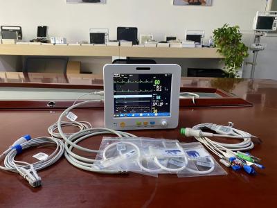 中国 Portable Veterinary Vital Signs Monitor With EtCO2 ECG SPO2 NIBP And Temp Measurement 販売のため