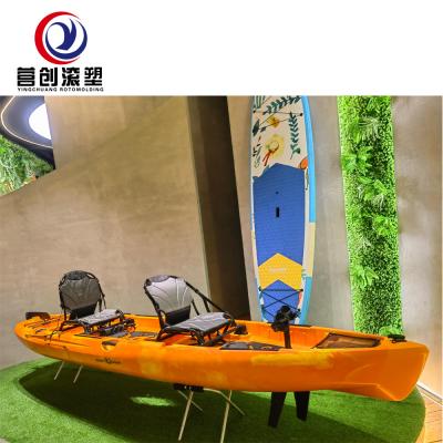 China Durable And Reliable Rotary Molded Canoe With Customized Hull Design And Capacity à venda