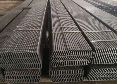 Chine Square And Rectangular Hollow Section Pipe Size 1x1 Square Steel Tubing à vendre