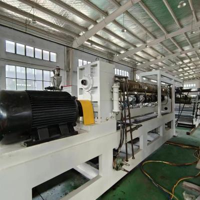 China Máquina de extrusión de plásticos usados PP PS Extrusor de hojas de embalaje de plástico en venta