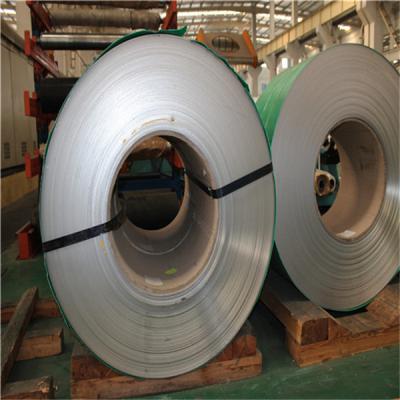Chine La couleur 1100 a peint la finition en aluminium de moulin de bobine du rouleau d'aluminium 3003 à vendre