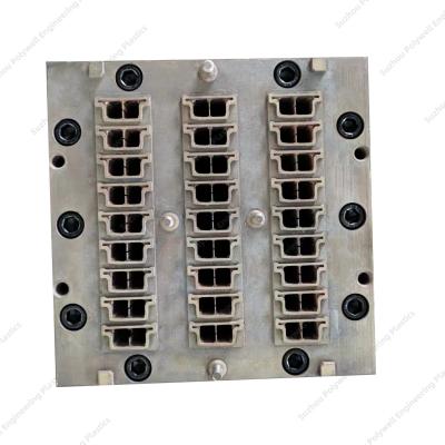 China Polyamide Plastic Extruding Tool Thermal Break Parts Mould in Extrusion Machine for sale