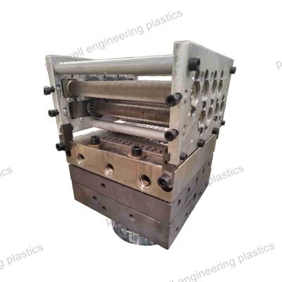China Plastic Mold Components Plastic Mold Parts Extruding Mould For PA66 GF25 Thermal Break Strips Production Line for sale
