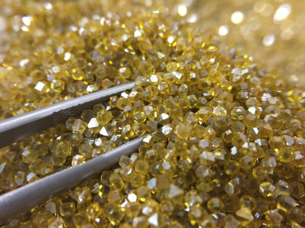 Quality Industrial Yellow HPHT Lab Grown Diamonds Large Size Monocrystalline Diamond for sale