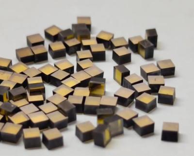 China Gelbe synthetische Diamantplatten Mono Hpht Diamanten für Schneidwerkzeuge zu verkaufen