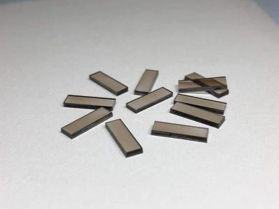 Китай Однокристаллические лабораторные диаманты 9x3x1.5 мм монокристаллические синтетические диаманты продается