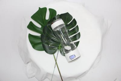 China blanco de marfil del hidrógeno 1500ppb de la capa portátil de Rich Water Generator Bottles Single en venta
