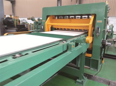 Китай 2-8mm стальная обрабатыванная изделие на определенную длину линия, машина металлического листа обрабатыванная изделие на определенную длину продается