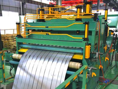 China Hydraulic Steel Coil Slitting Machine , 0.2-0.8mm Metal Coil Slitter for sale