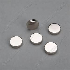 China Professional Magnet supplier Disc magnet Strong Magnetic Force Permanent ndfeb magnet Small Tolerances D6x0.8mm for sale