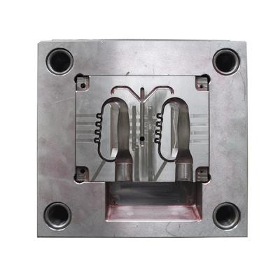 China Vehicle Design Plastic Injection Tooling For Auto Part / Mould With Slide for sale