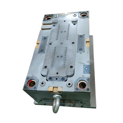 China YUDO Hot Runner Injection Mold With Pro-E Software Mold Design for sale