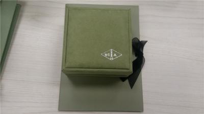 China Van Cleef y caja de regalo original del sistema completo de la joyería del pendiente y del anillo de Arpels con el certificado en venta