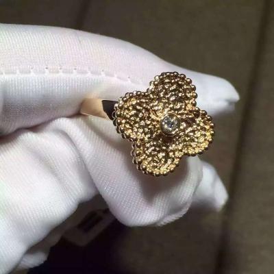 China El mejor AAA Quality Van Cleef y collar y pendientes del oro amarillo de Alhambra 18K del vintage de Arpels en venta