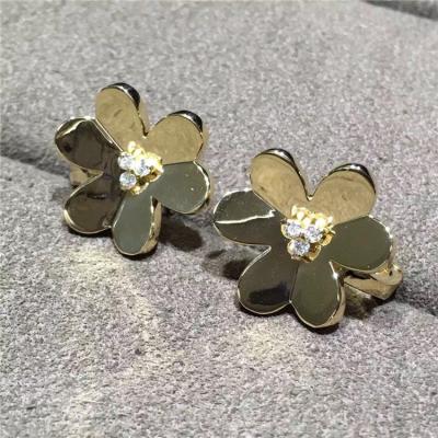 China Van Cleef & Arpels Frivole earrings large model yellow gold round diamonds VCARB65900 en venta