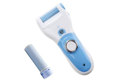 China Removedor automático recargable del callo, pies profesionales del cuidado de la belleza de máquina de afeitar del callo en venta