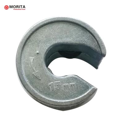 Chine Type métrique de cuivre rotatoire de coupeur de tuyau lame 28mm en alliage de zinc du corps Gcr15 de 15mm 22mm dans l'endroit serré de Dur-À-portée à vendre