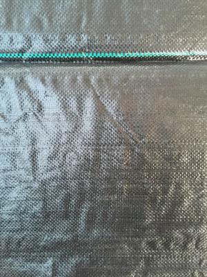 China Home Use PE PP Woven Garden Ground Cover Fabric / Weed Mat , Black for sale