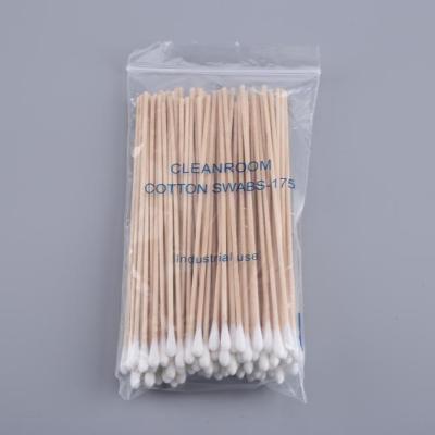China Household Wood Stick Cotton Swabs , 100 Pcs / Bag Cosmetic Cotton Swabs for sale