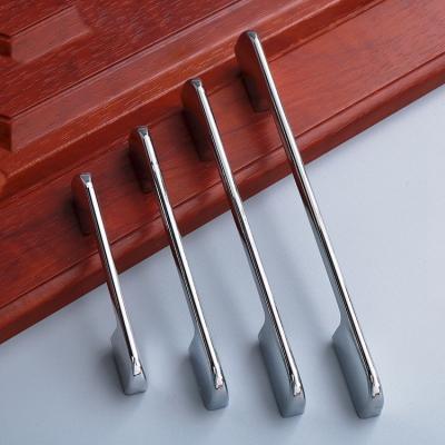 China 192mm Chrome Silver Zinc Alloy Handles Wardrobe Long For Badroom for sale