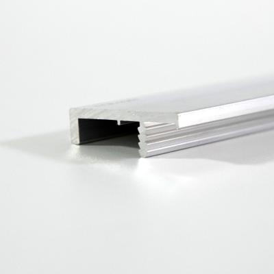 Chine Poignées en aluminium de profil de conception simple d'épaisseur de rcr 2367 18mm à vendre