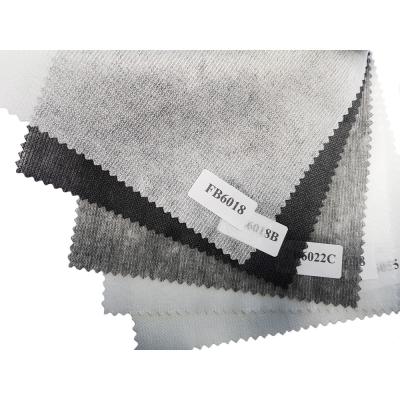 Chine Tissu satiné double point de couture de liaison interfaçant une doublure fusible pour accessoire de vêtement à vendre