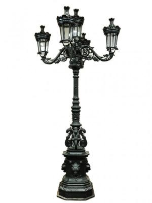 China Sand Cast Iron Light Pole 5 Light Lamp Post Ornaments Outdoor Decorative for sale