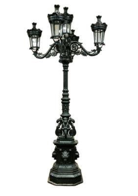 China Vintage Four Arms Cast Iron Light Pole Outdoor Street Casino Lamp 120W for sale